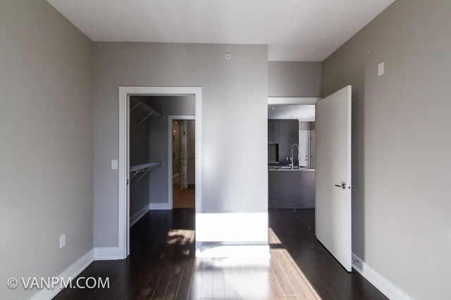 309 - 3008 Glen Drive