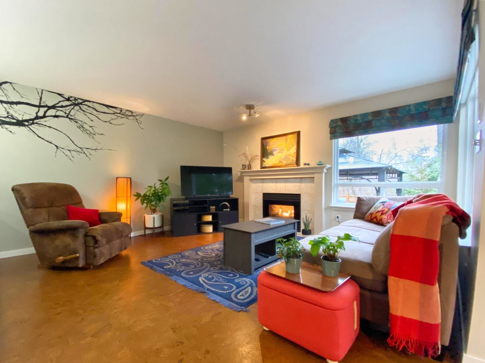 Listing Image 12