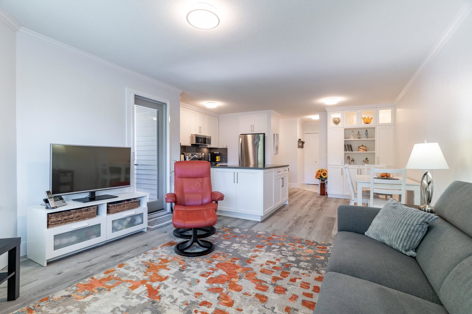 Listing Image 10