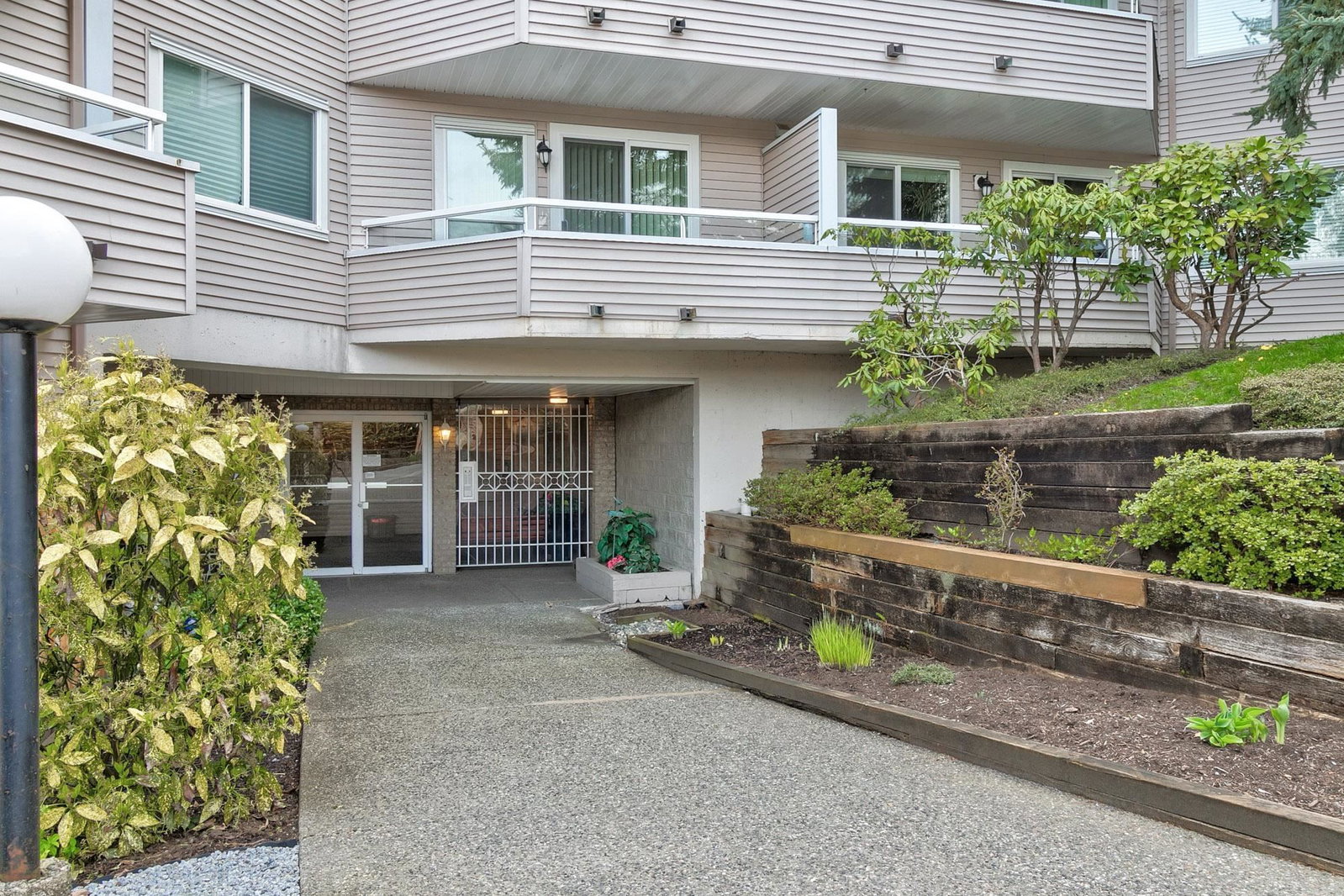 Listing Image 25