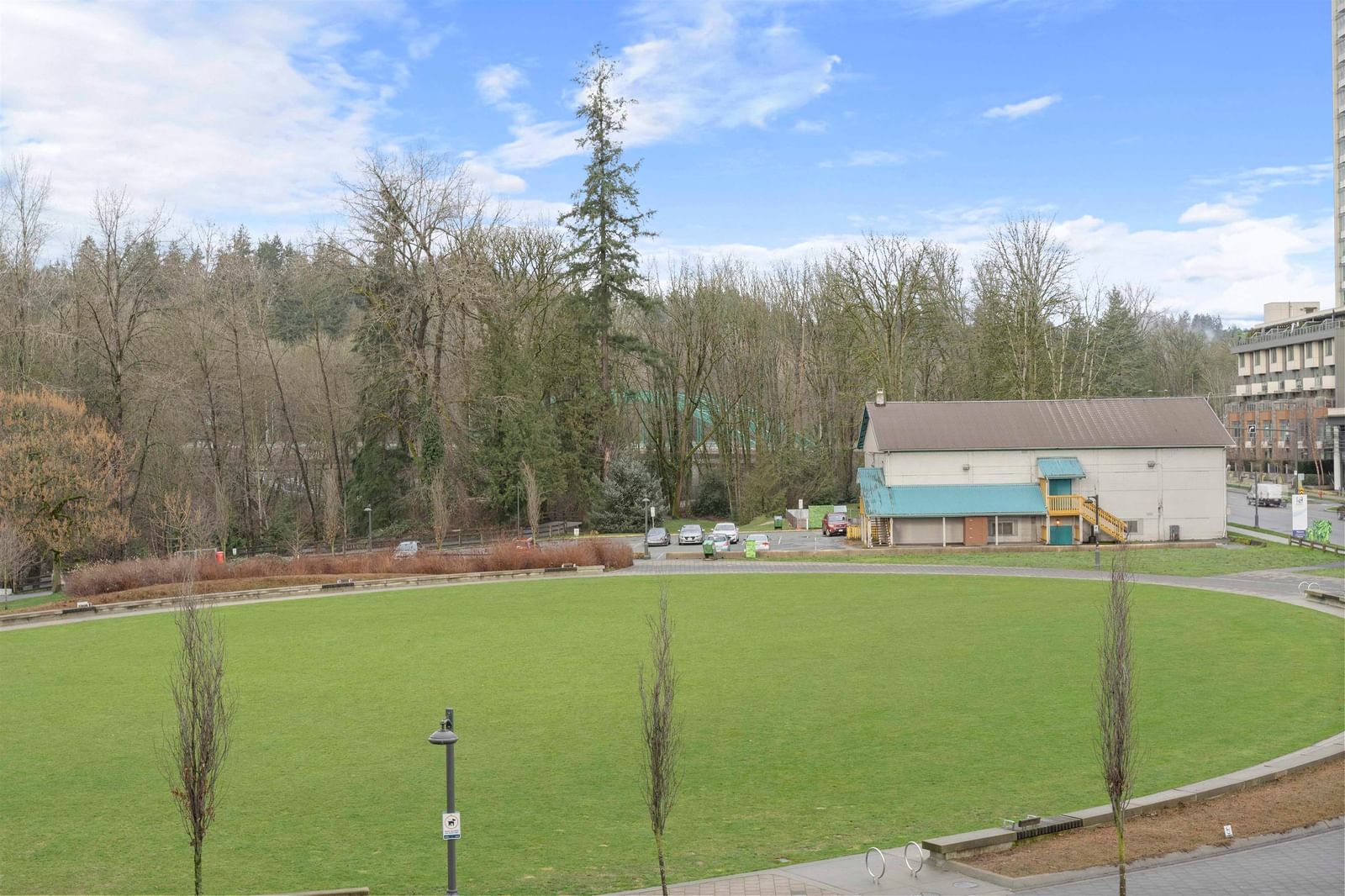 Listing Image 19