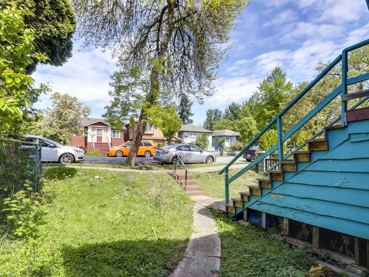 Listing Image 16
