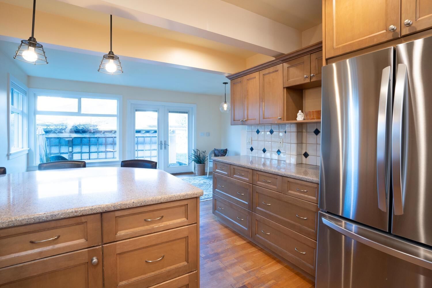 Listing Image 10