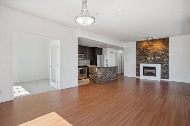 306 - 225 Francis Way