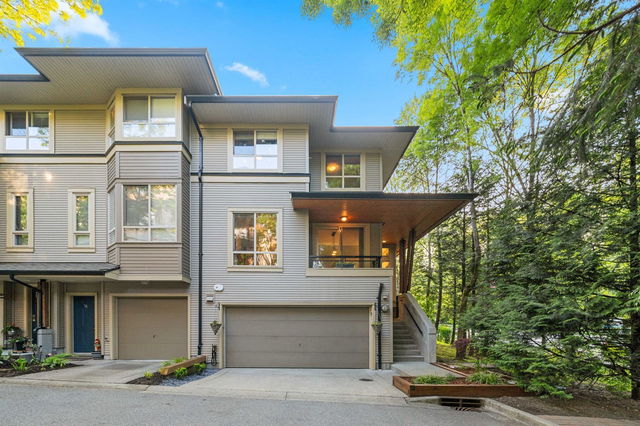 77 - 100 Klahanie Drive