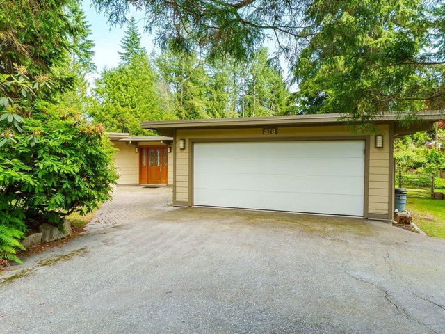 378 St. James Crescent