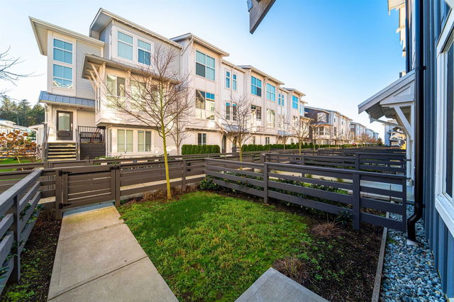 21 - 4716 Orca Way