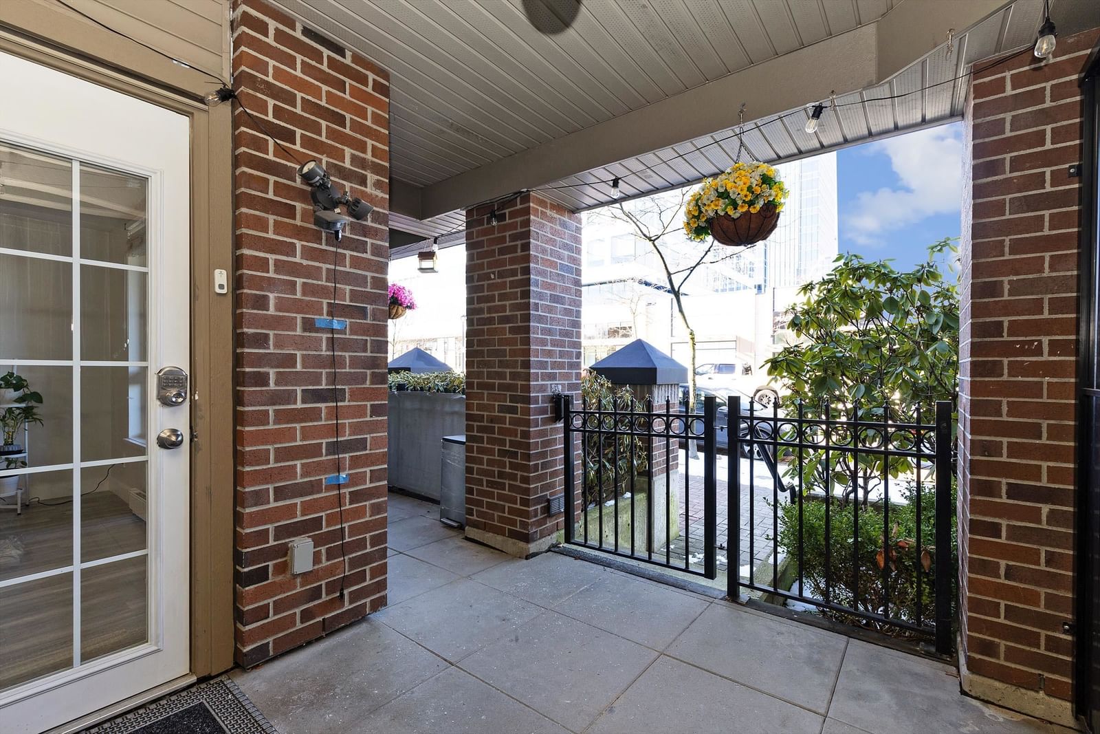 Listing Image 16