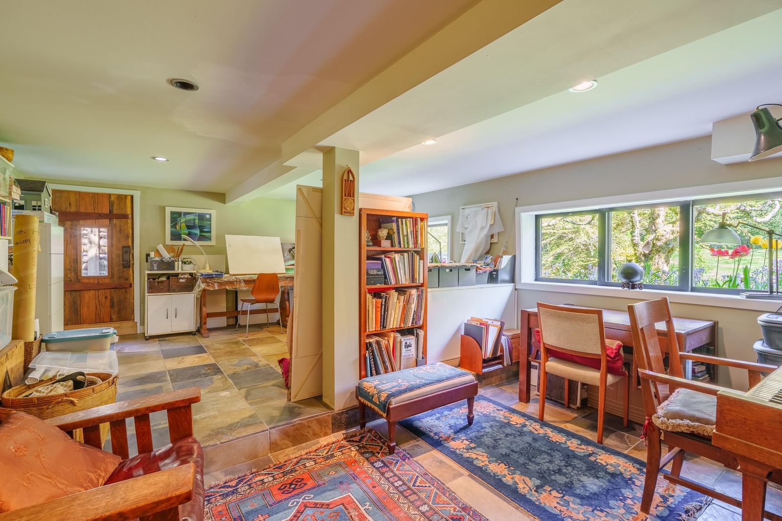 Listing Image 16