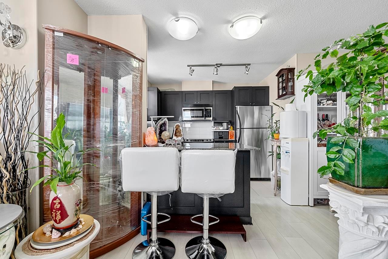 Listing Image 20