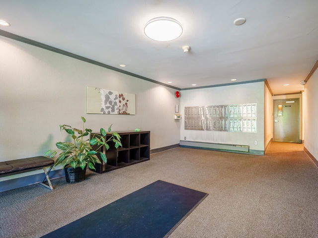 222 - 210 2nd Street