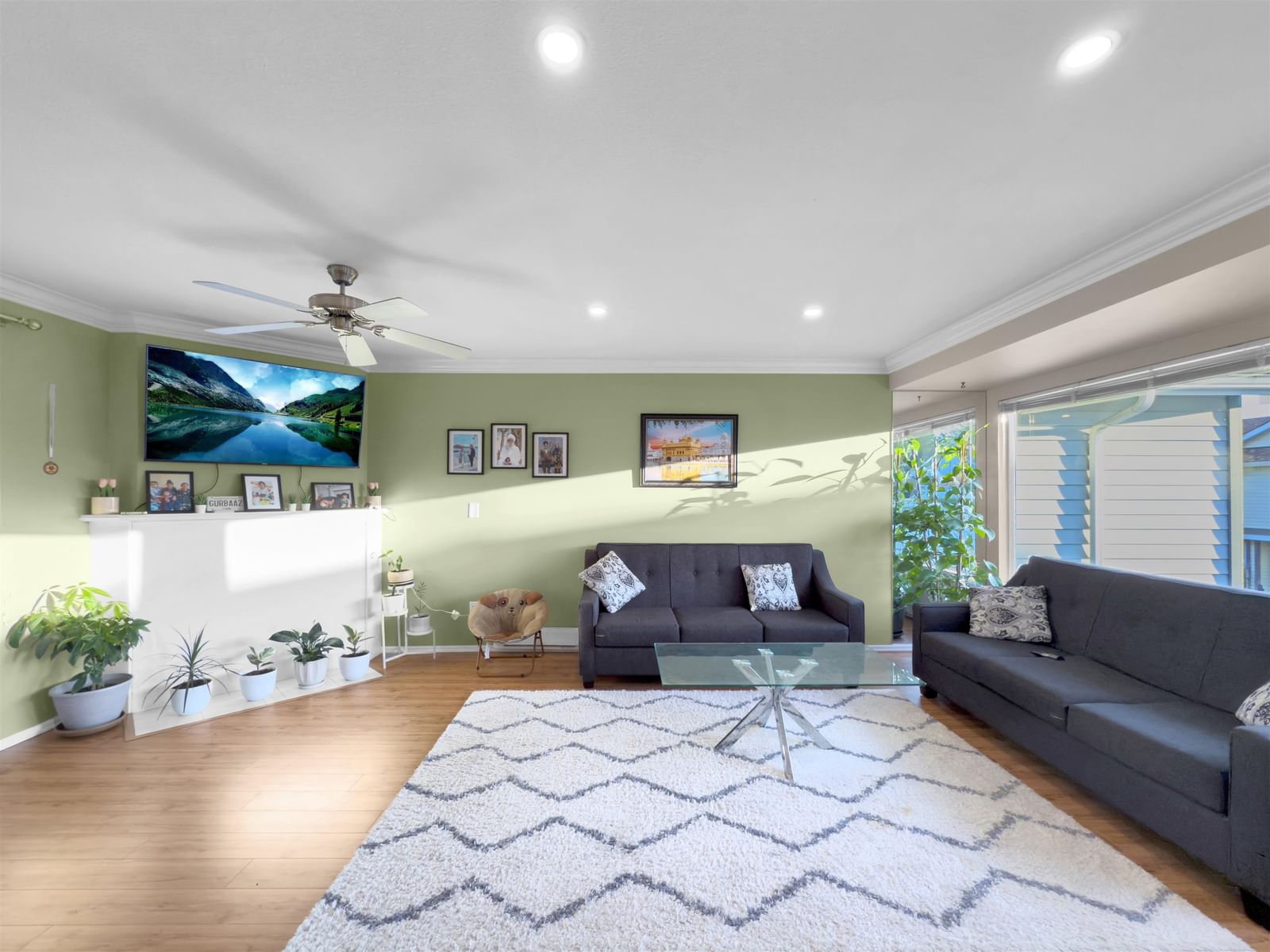 Listing Image 15