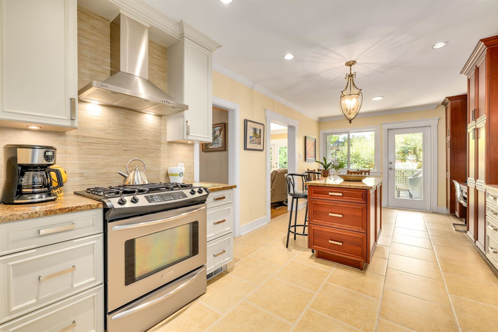 Listing Image 15