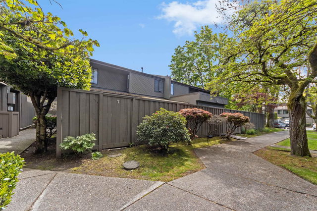 7 - 9280 Glenallan Drive