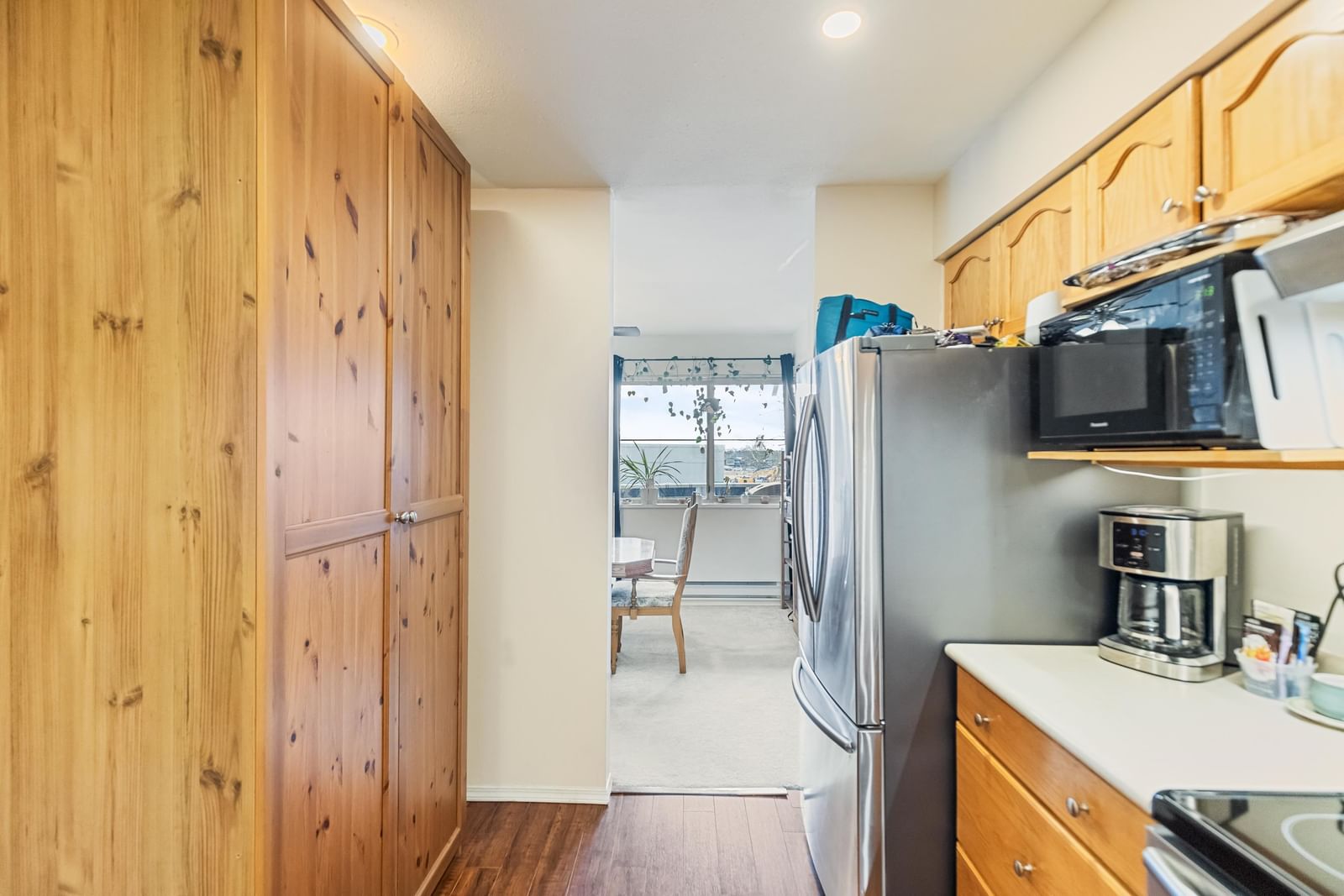 Listing Image 13