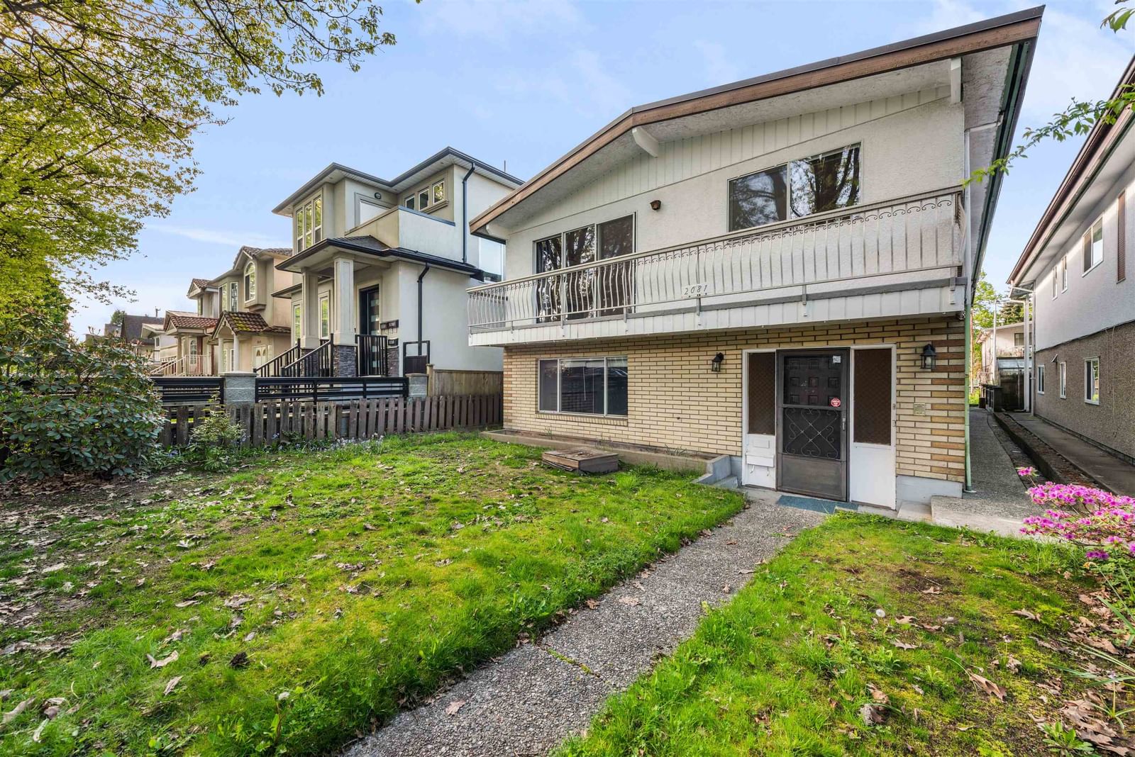 Listing Image 15