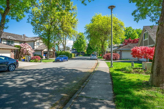 5200 Sapphire Place