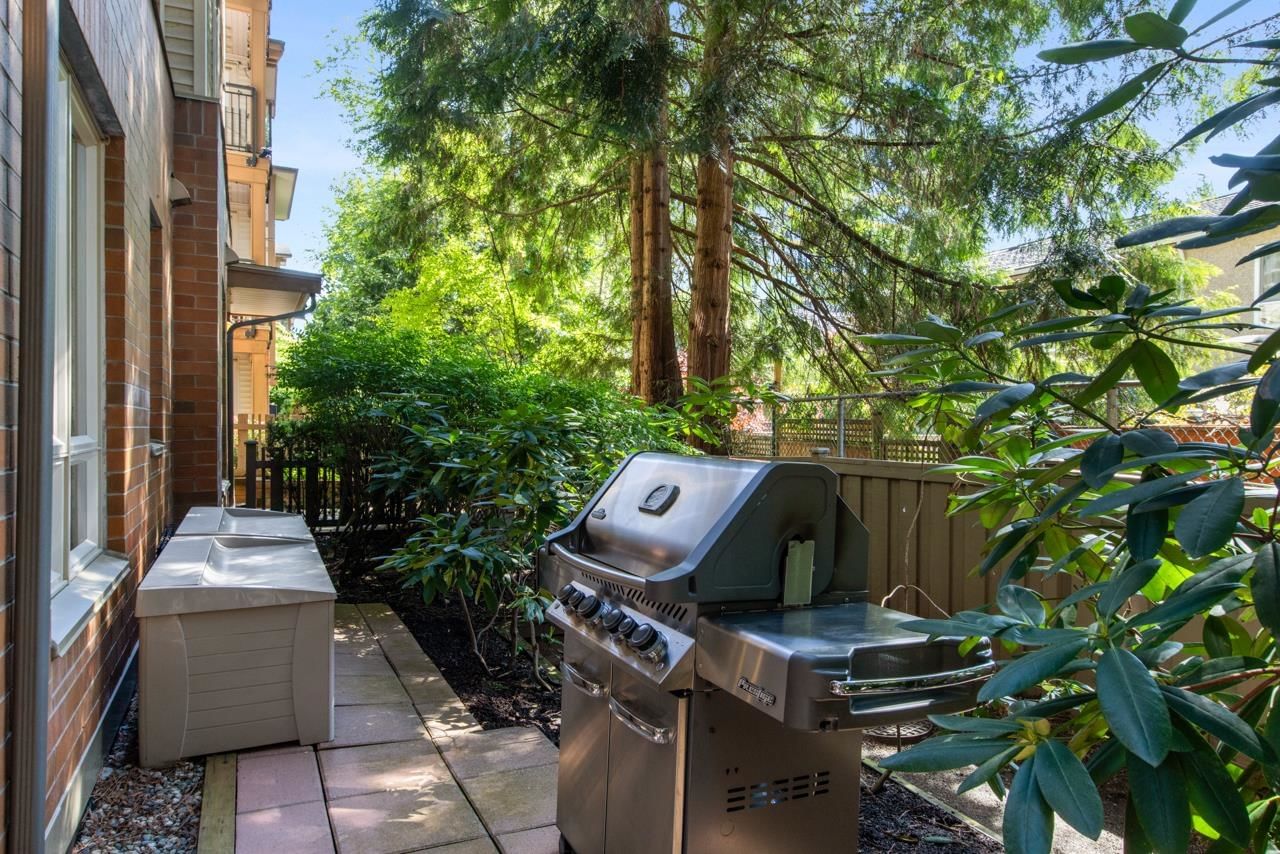 Listing Image 14