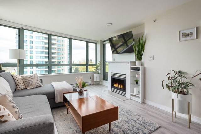 905 - 6659 Southoaks Crescent