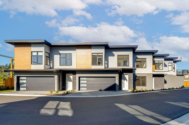10 - 3075 160 Street