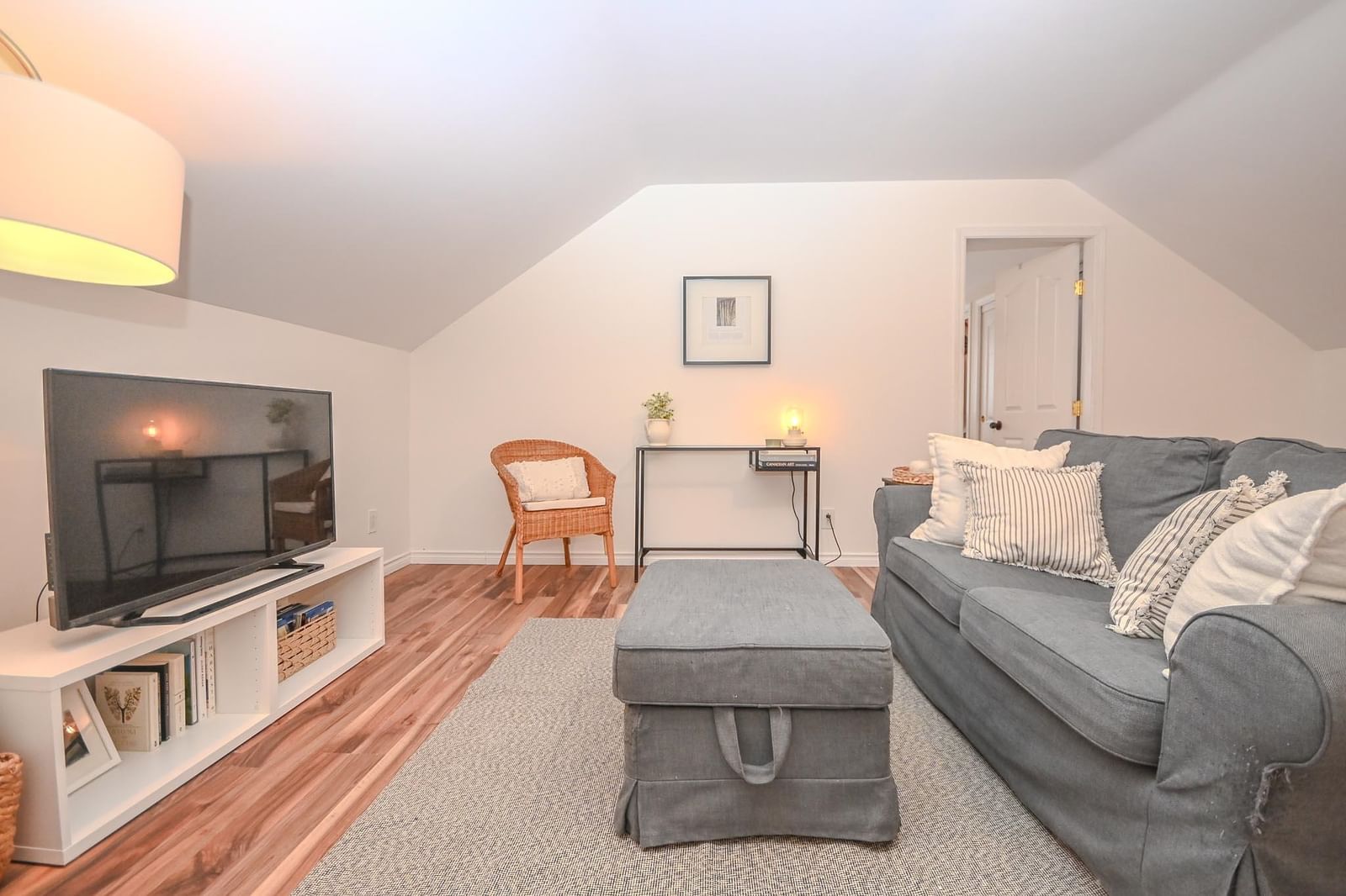 Listing Image 23