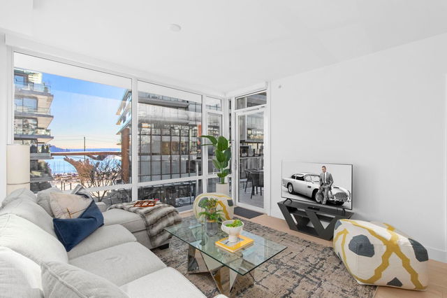 305 - 1331 Marine Drive