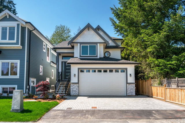 3329 Oxford Street