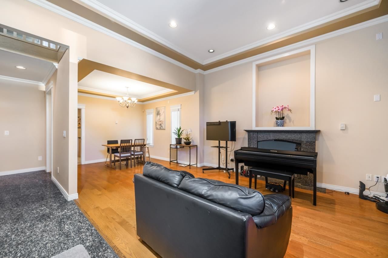 Listing Image 22