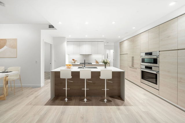 1308 - 680 Quayside Drive