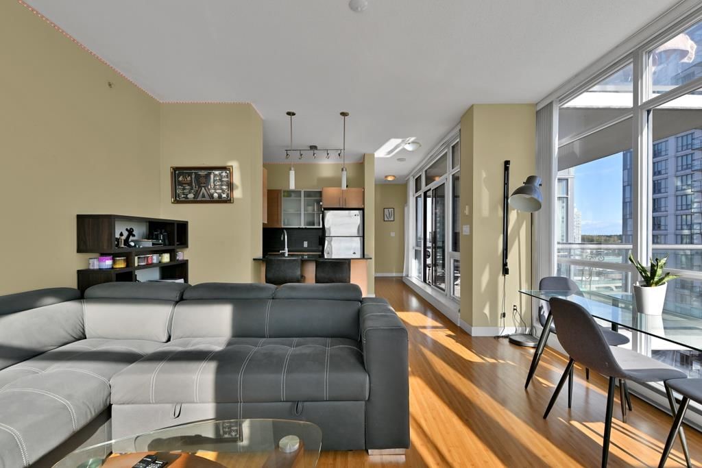 Listing Image 21