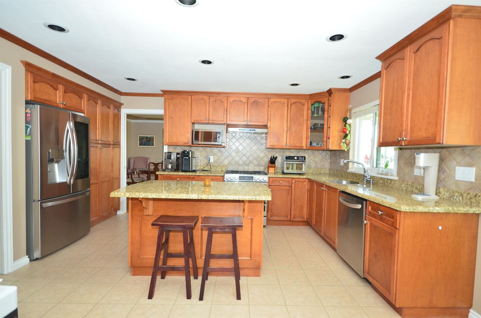 Listing Image 2
