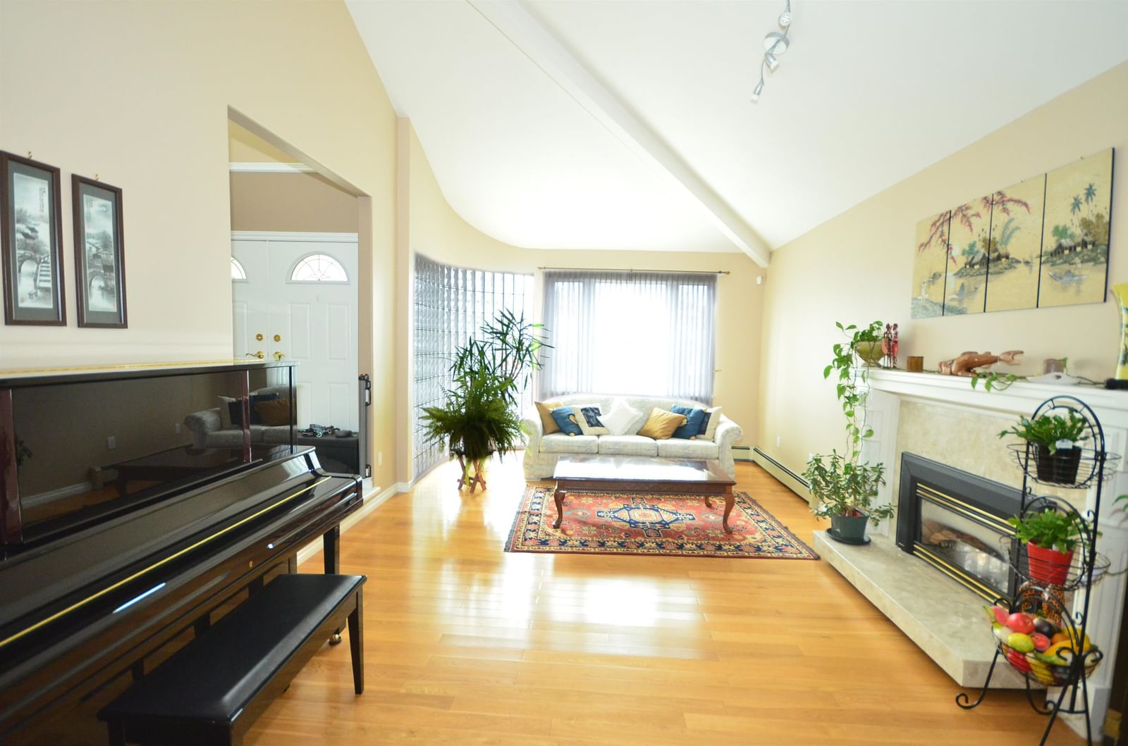 Listing Image 7