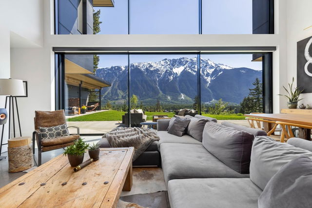 7512 Pebble Creek Drive