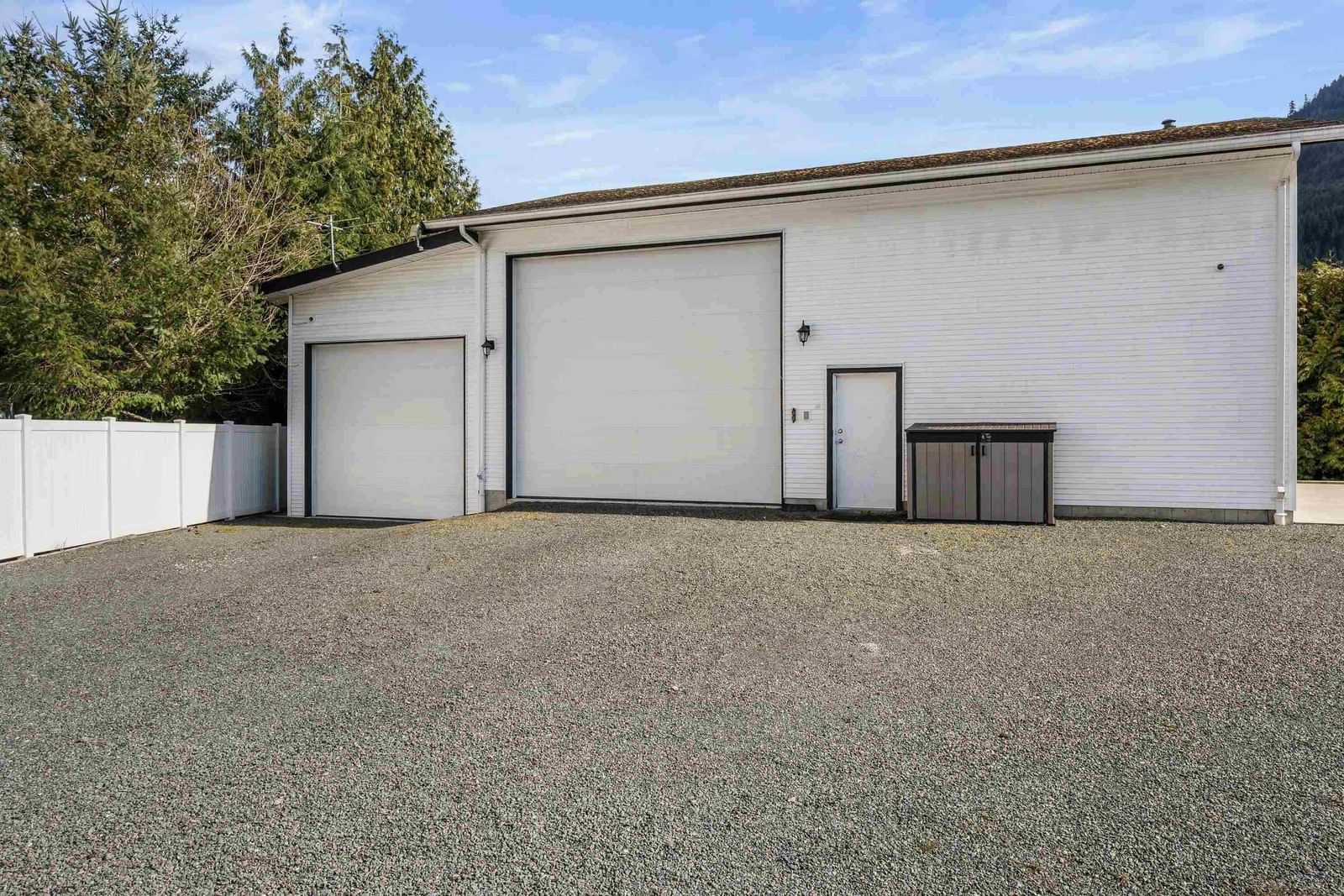 Listing Image 22