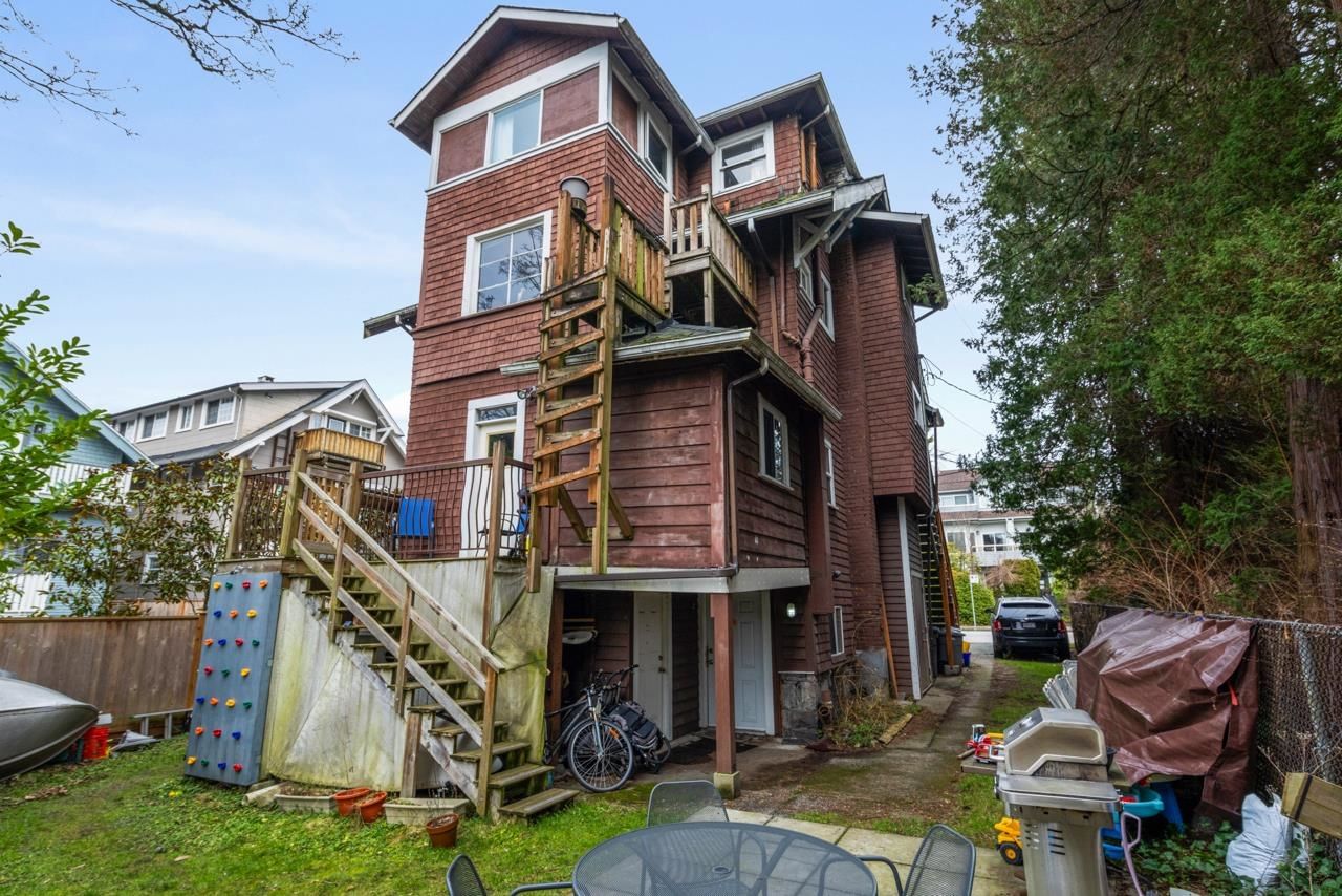 Listing Image 8