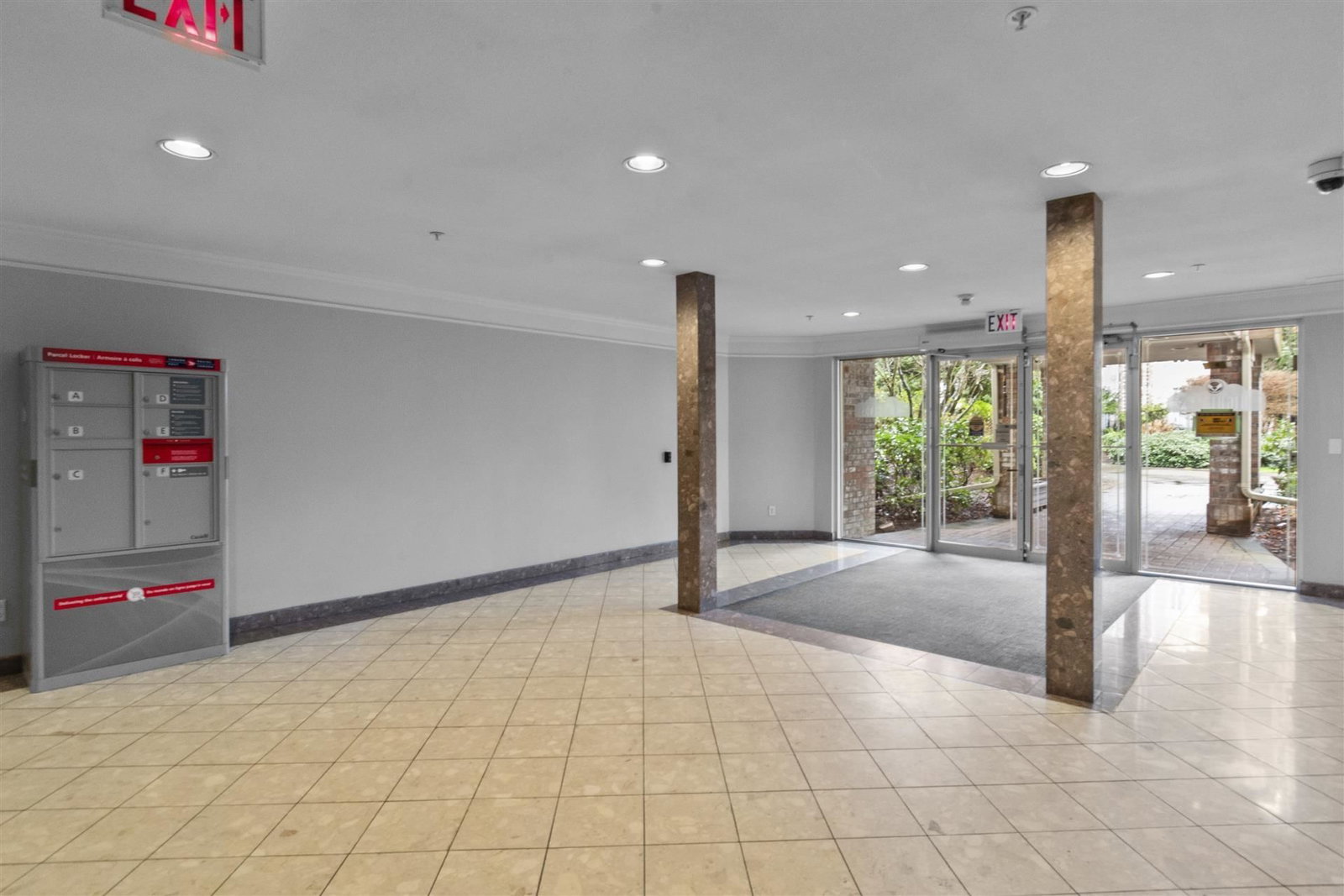 Listing Image 25