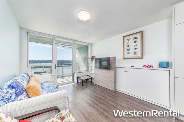 11F - 988 Quayside Drive