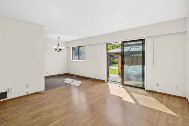 1142 Premier Street