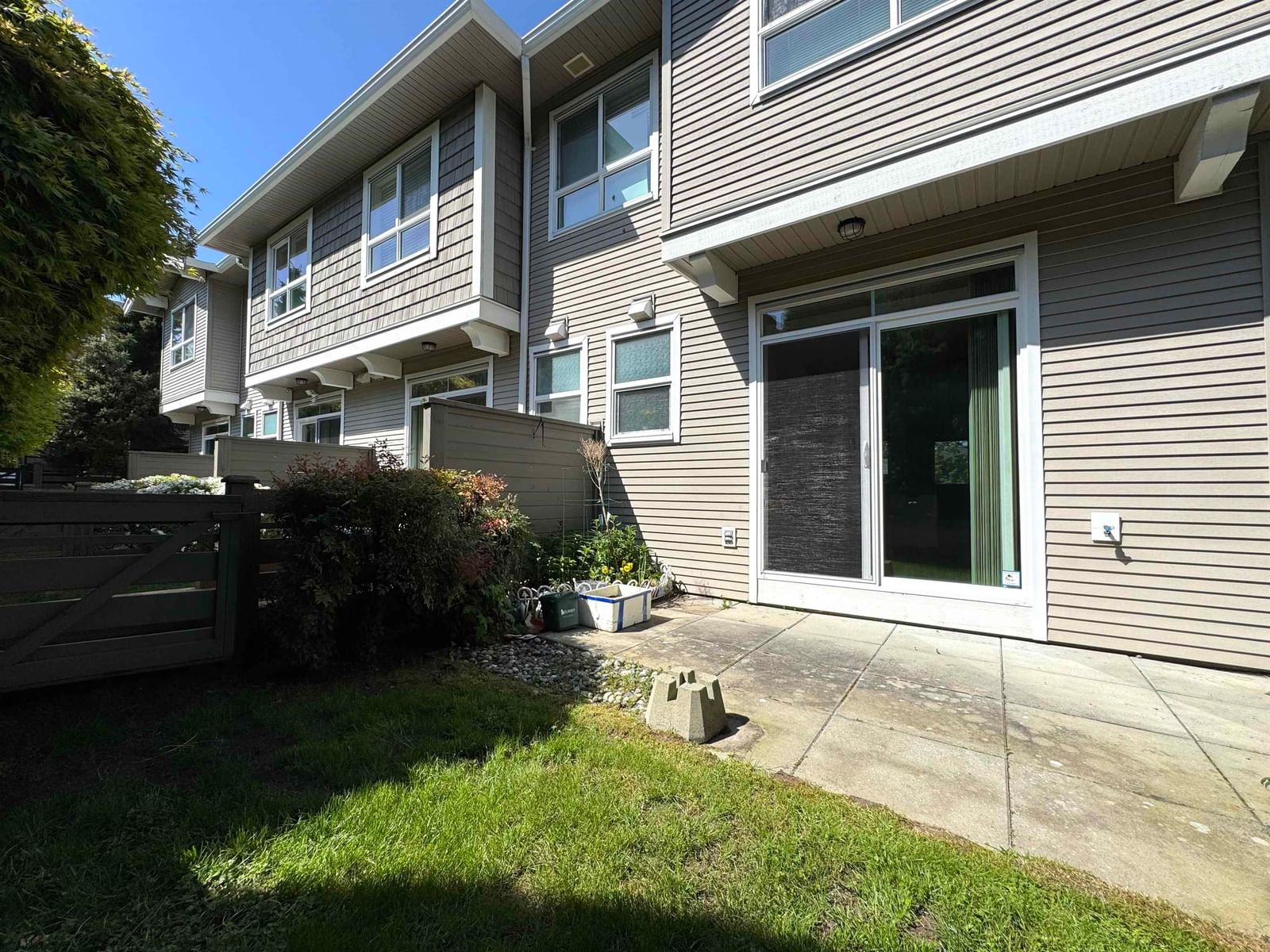 Listing Image 8