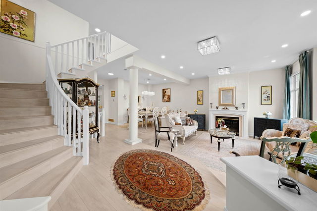 124 - 2979 Panorama Drive