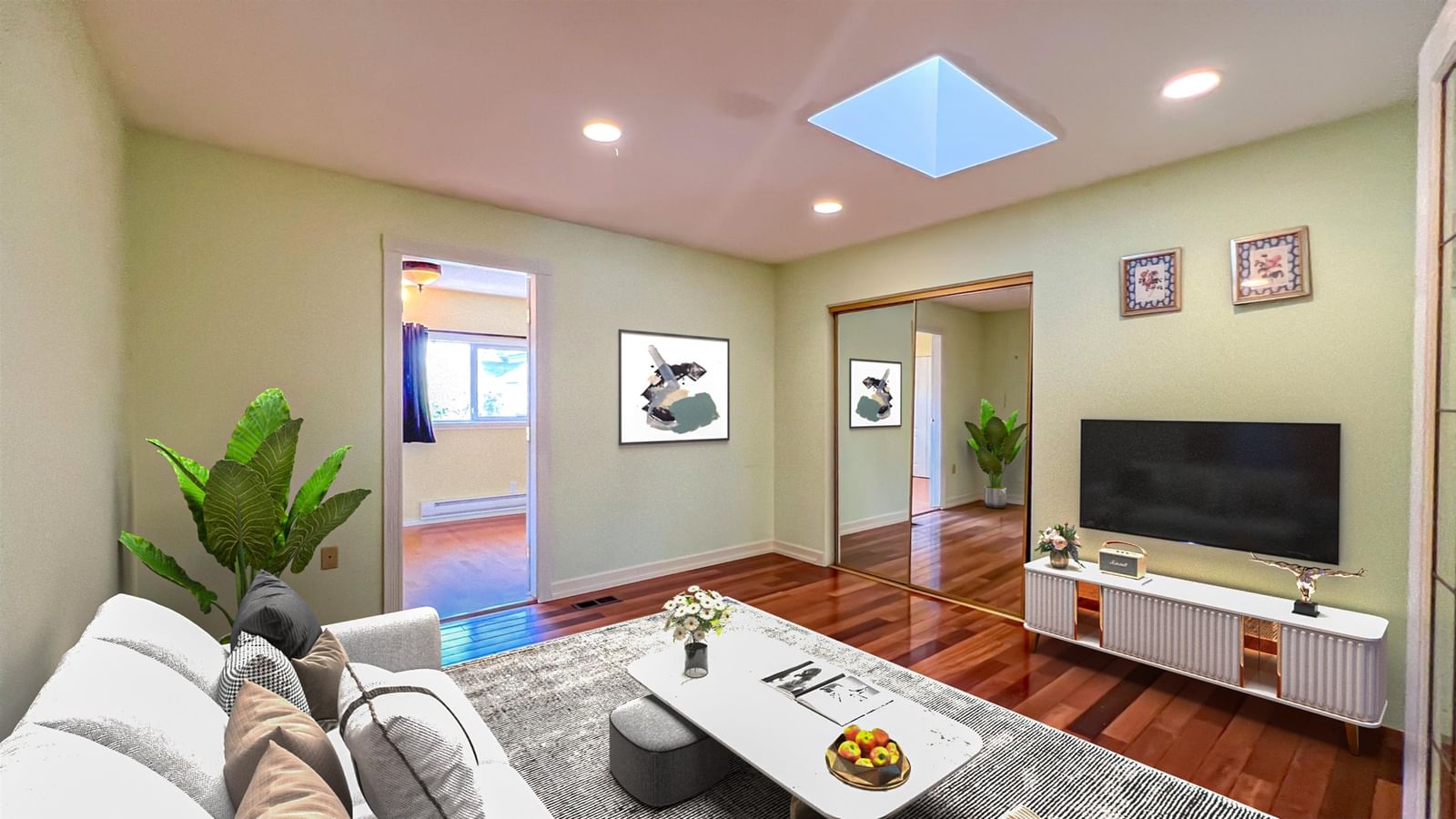 Listing Image 9
