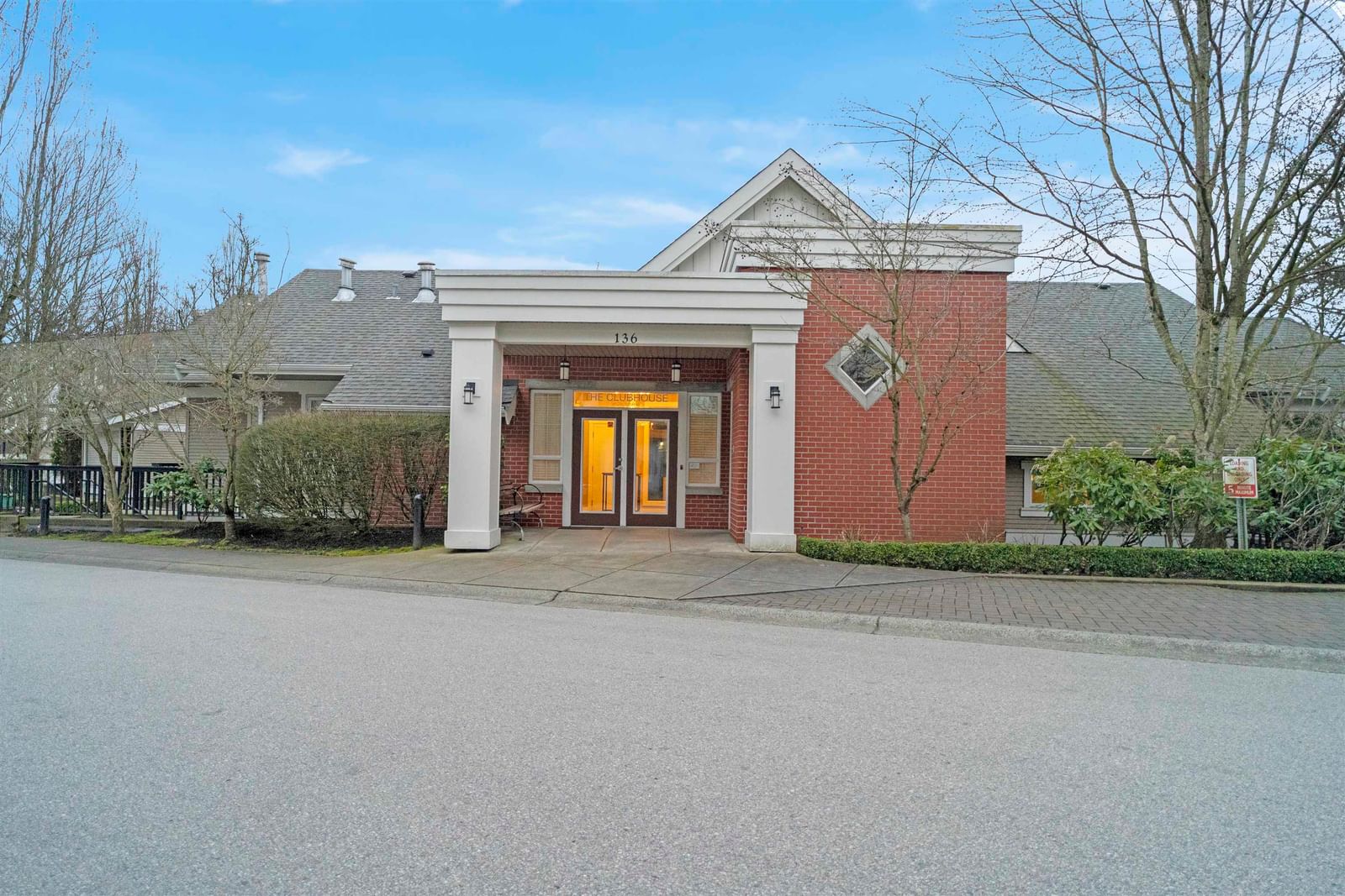 Listing Image 18