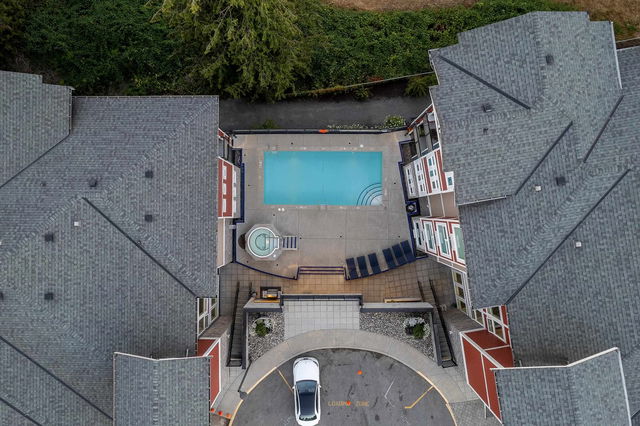 406 - 2238 Whatcom Road