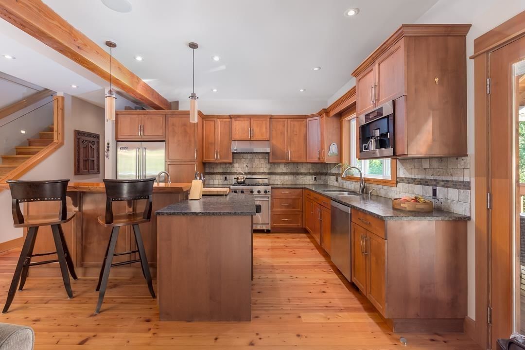 Listing Image 13