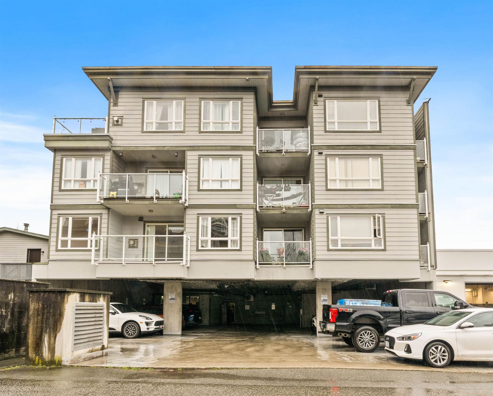Listing Image 21