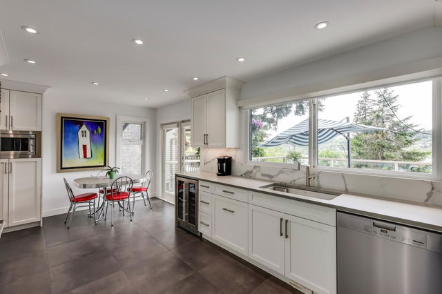31 Axford Bay