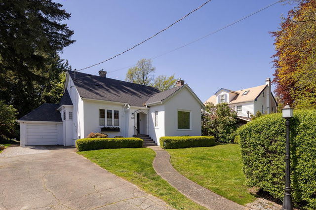438 4th Street