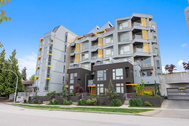 502 - 32838 Landeau Place