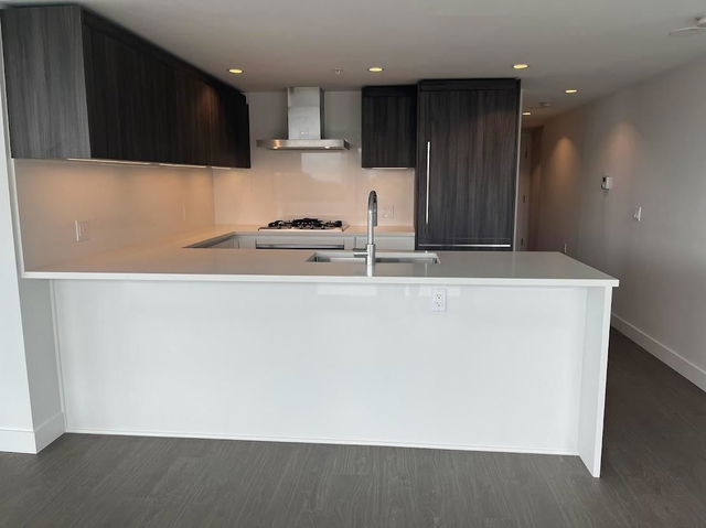 6XX - 8133 Cook Road