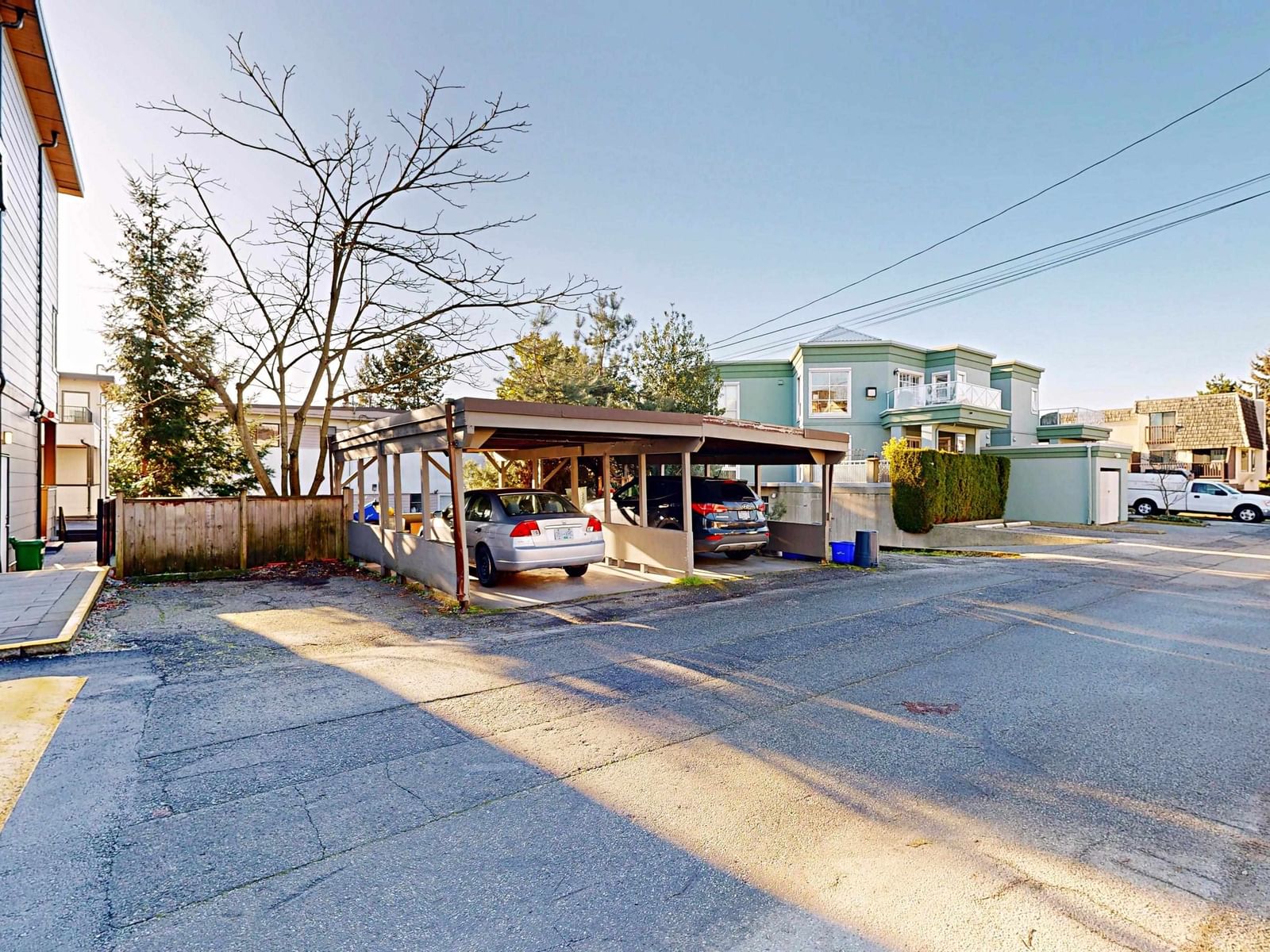 Listing Image 12